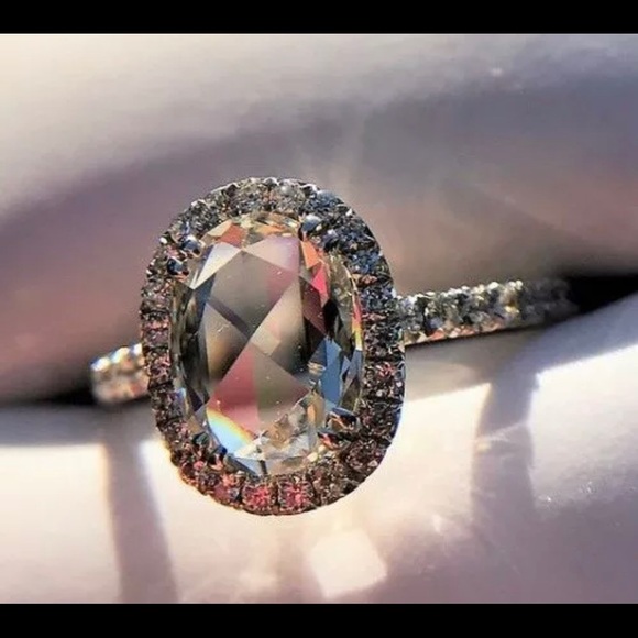 Stunning Rose Cut Oval Moissanite Engagement Ring - Picture 3 of 10